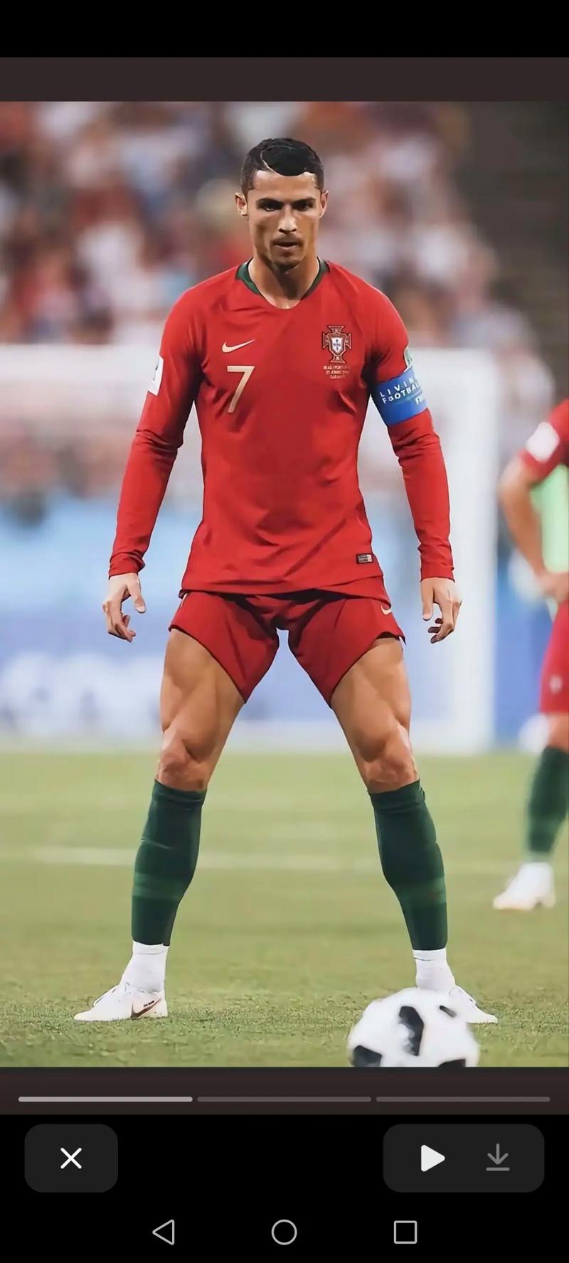 记者守候利物浦基地等待萨拉赫，斯洛特或派其出战国米